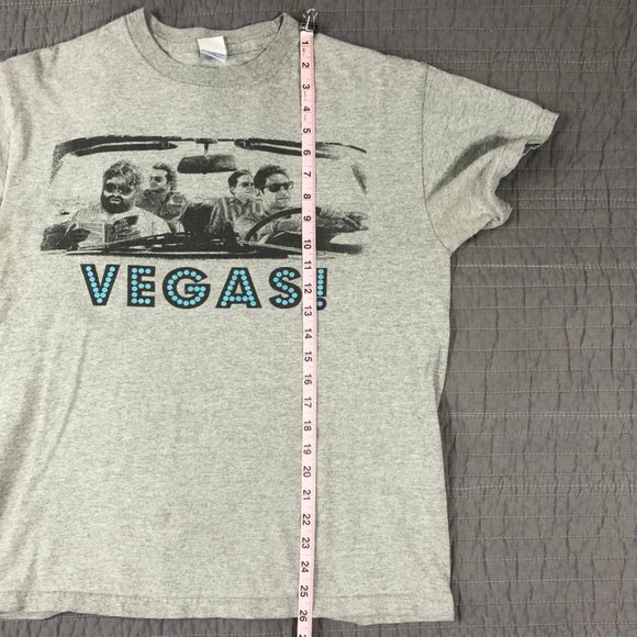 4/$15 Vegas T Shirt Adult Medium Gray The Hangover Graphic Short Sleeve - Picture 9 of 14